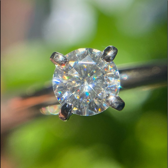 Gorgeous😍 14KT Solitaire Diamond engagement ring💍💎✨ - Picture 11 of 17